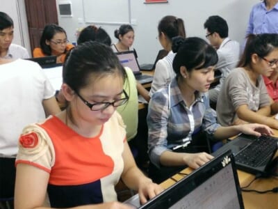 Học kế toán máy
